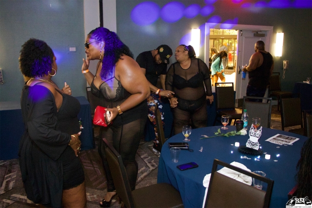 Friday-Night-200.jpg